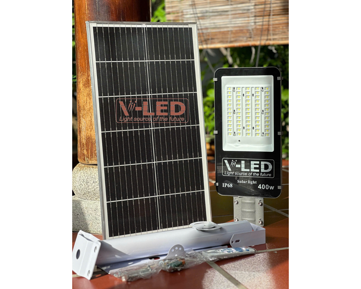 Đèn bàn chải năng lượng mặt trời V-LED 400W - Ảnh 13