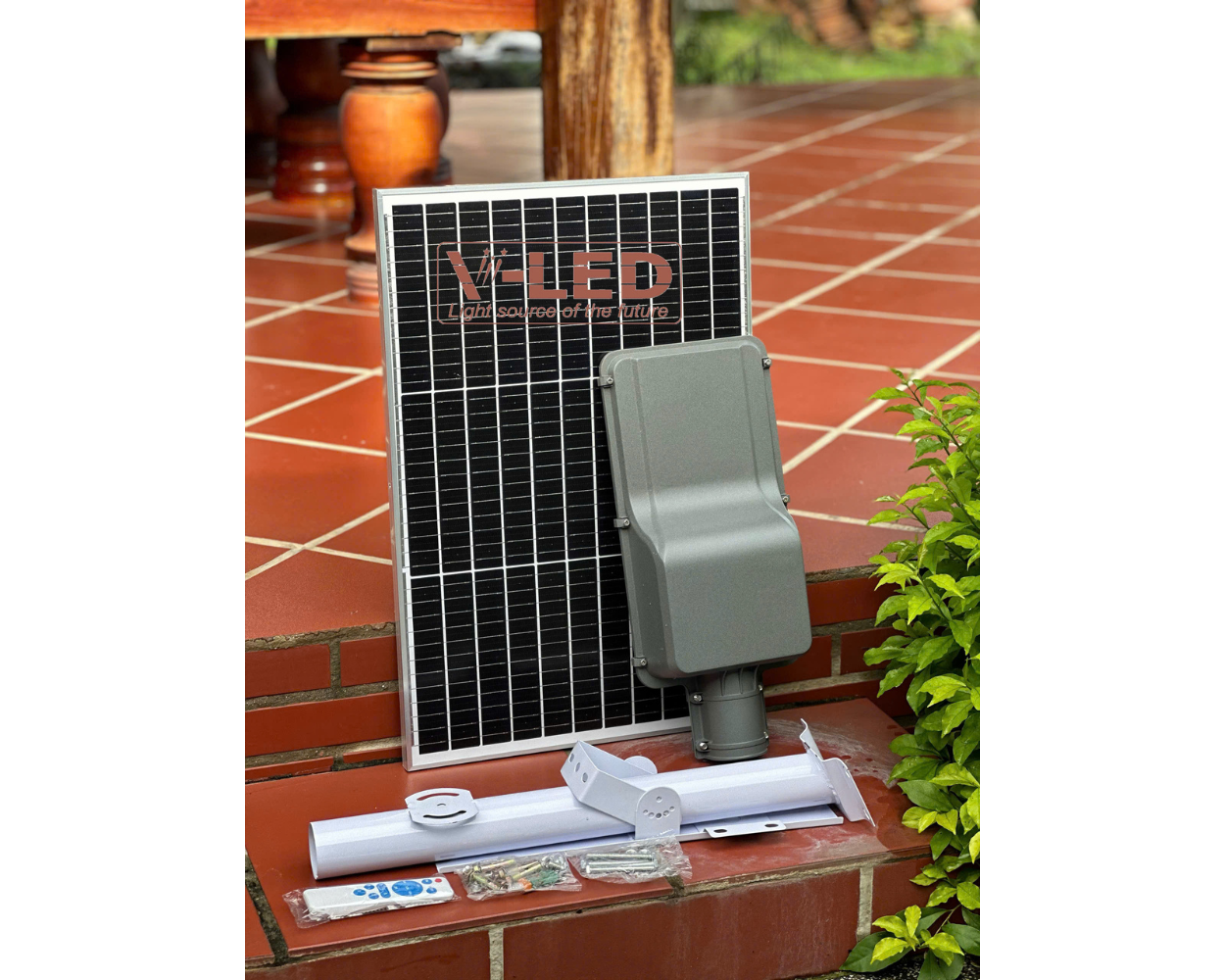 Đèn bàn chải năng lượng mặt trời V-LED 500W - Ảnh 14
