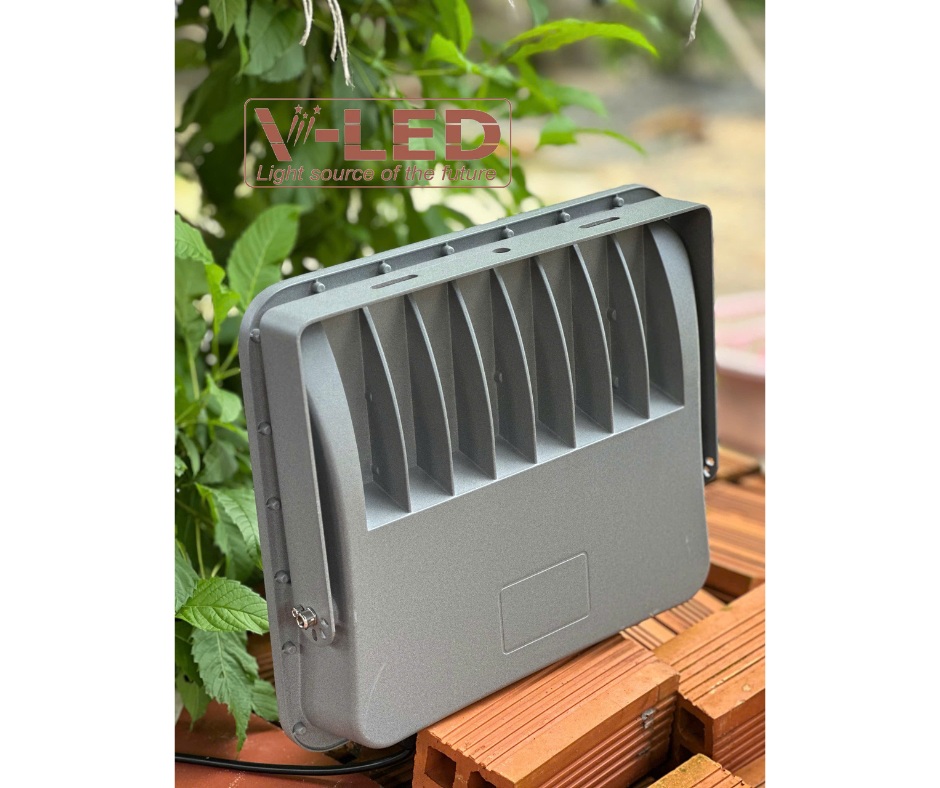 Đèn pha NLMT V-Led mắt ngọc 600W (Led 5054) - Ảnh 9